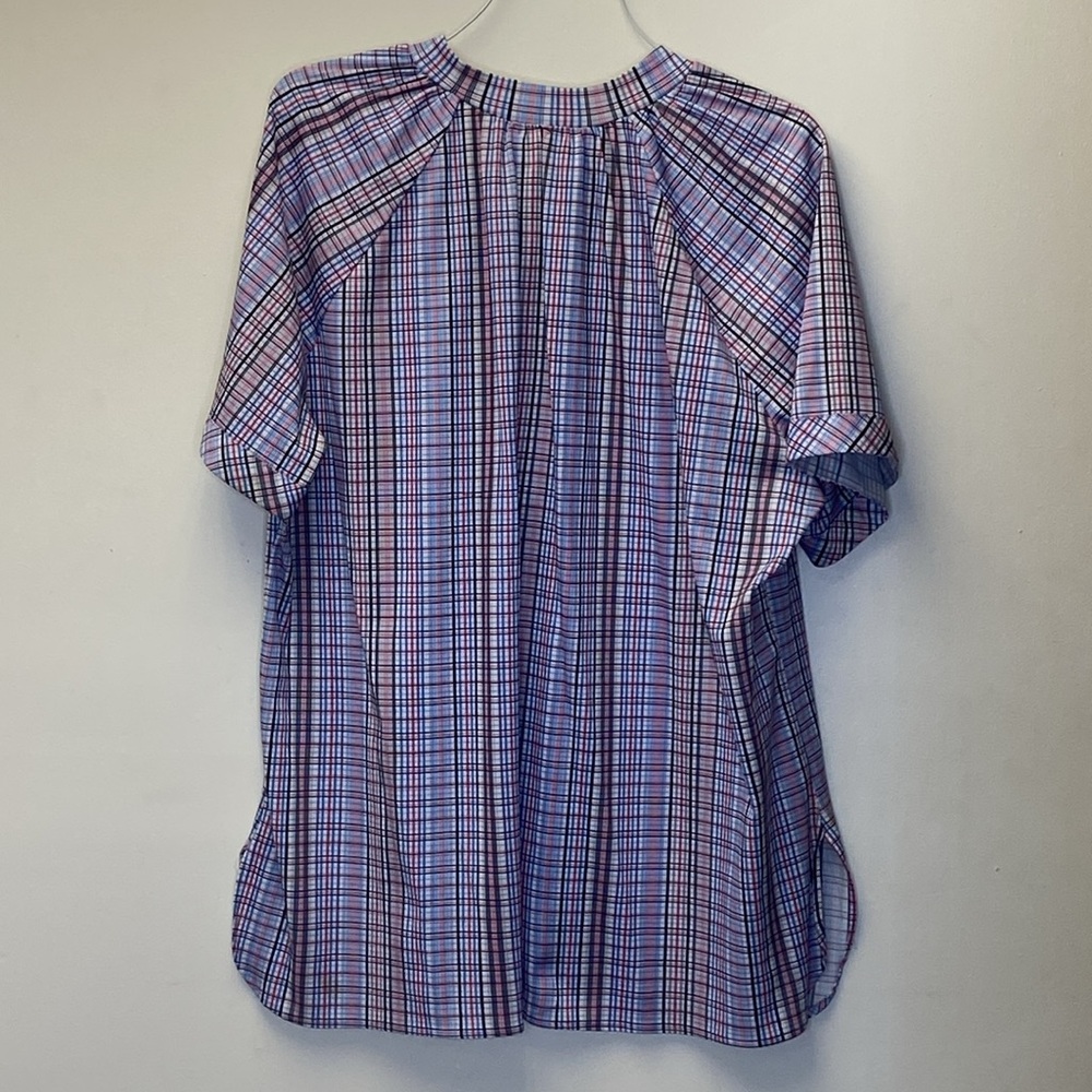 Beautiful Blouse - Picture 2 of 5